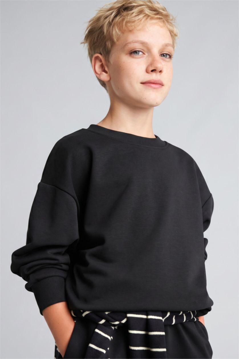 Erkek Çocuk - Genç Erkek Siyah Oversize Bisiklet Yaka Sweatshirt Erkek Çocuk