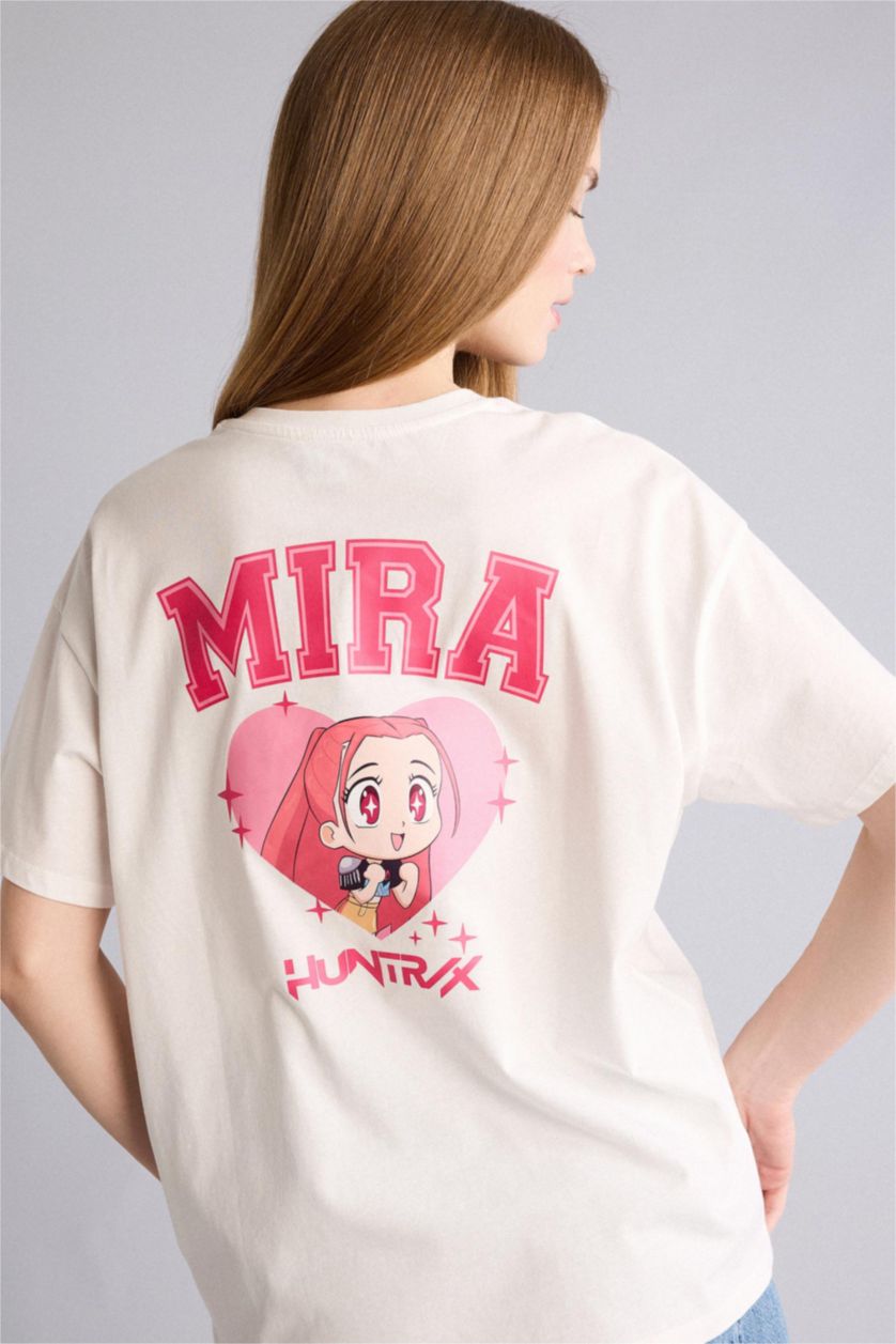 Kadın Kırık Beyaz Oversıze K-Pop Lisanslı Tişört