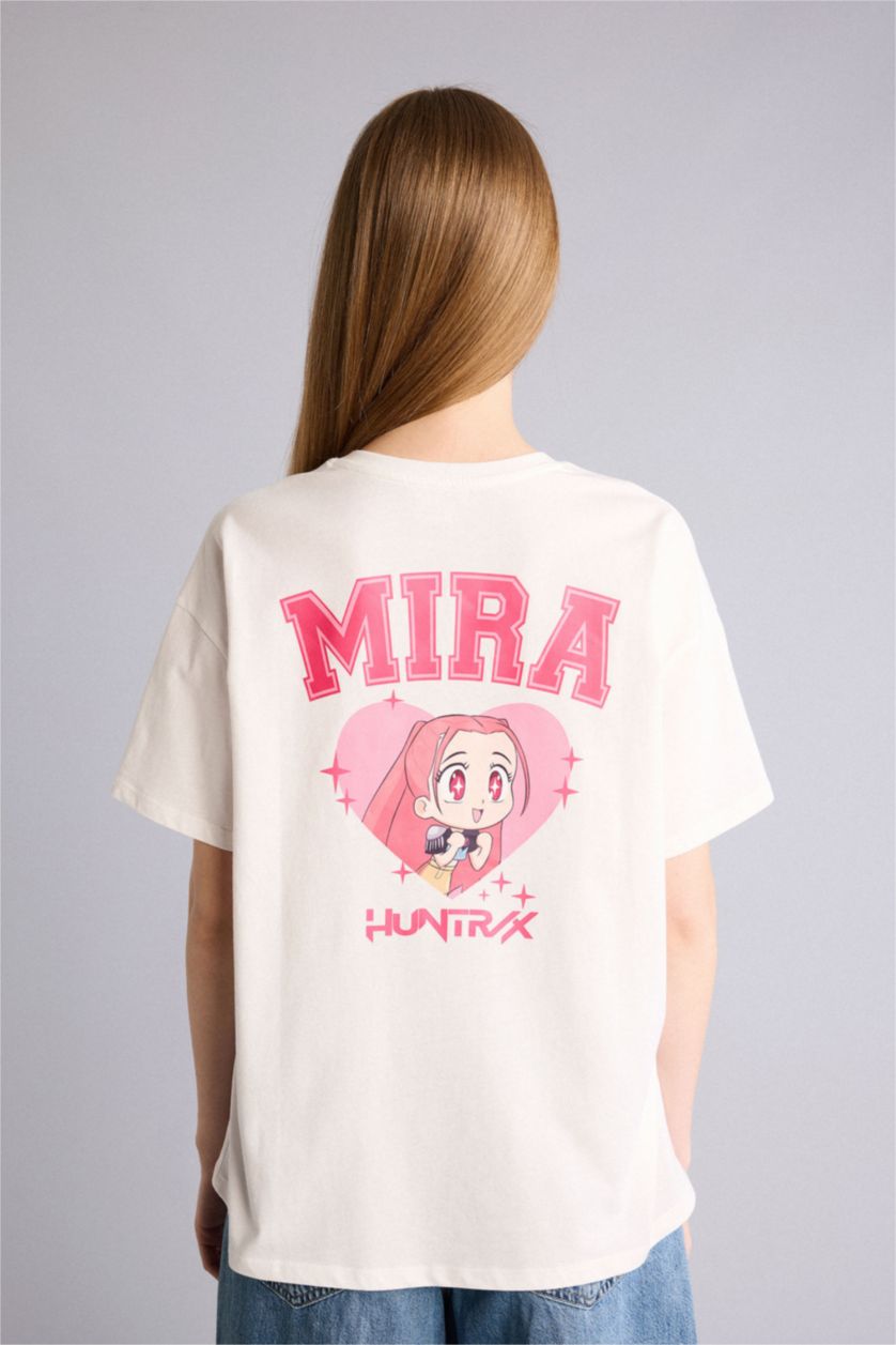 Kadın Kırık Beyaz Oversıze K-Pop Lisanslı Tişört