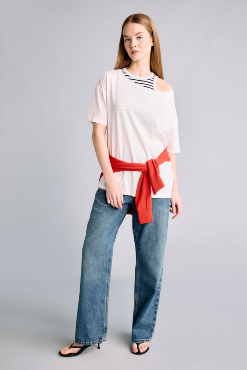 حريمي اوف وايت تيشيرت اوفر سايز نص كم