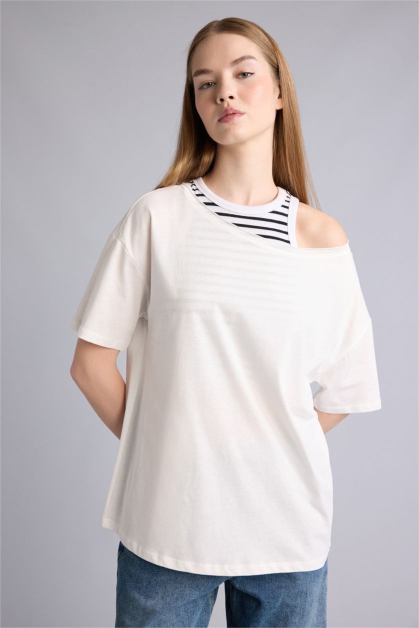 حريمي اوف وايت تيشيرت اوفر سايز نص كم