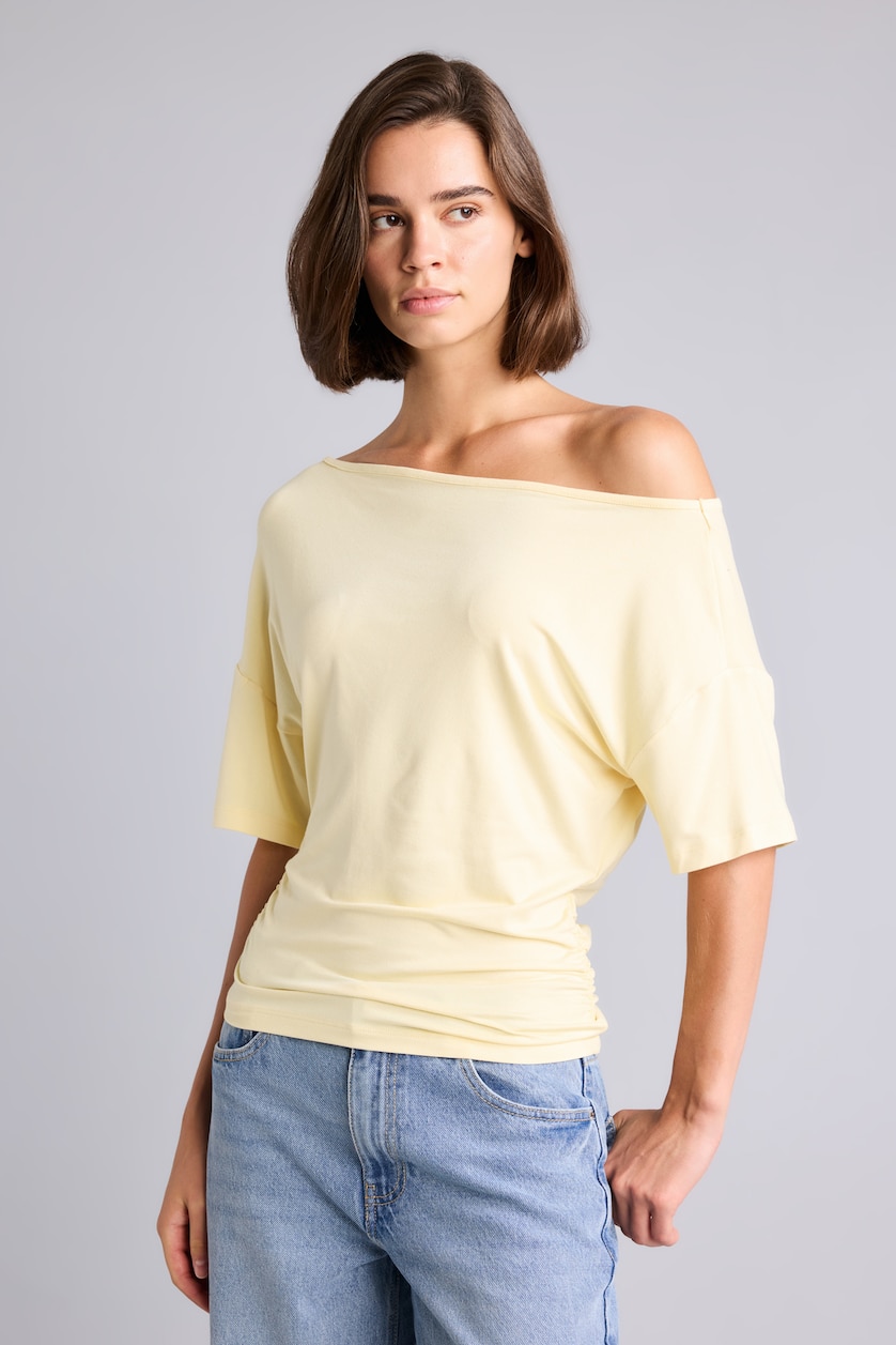 Woman Light Yellow Loose Fit Short Sleeve T-Shirt