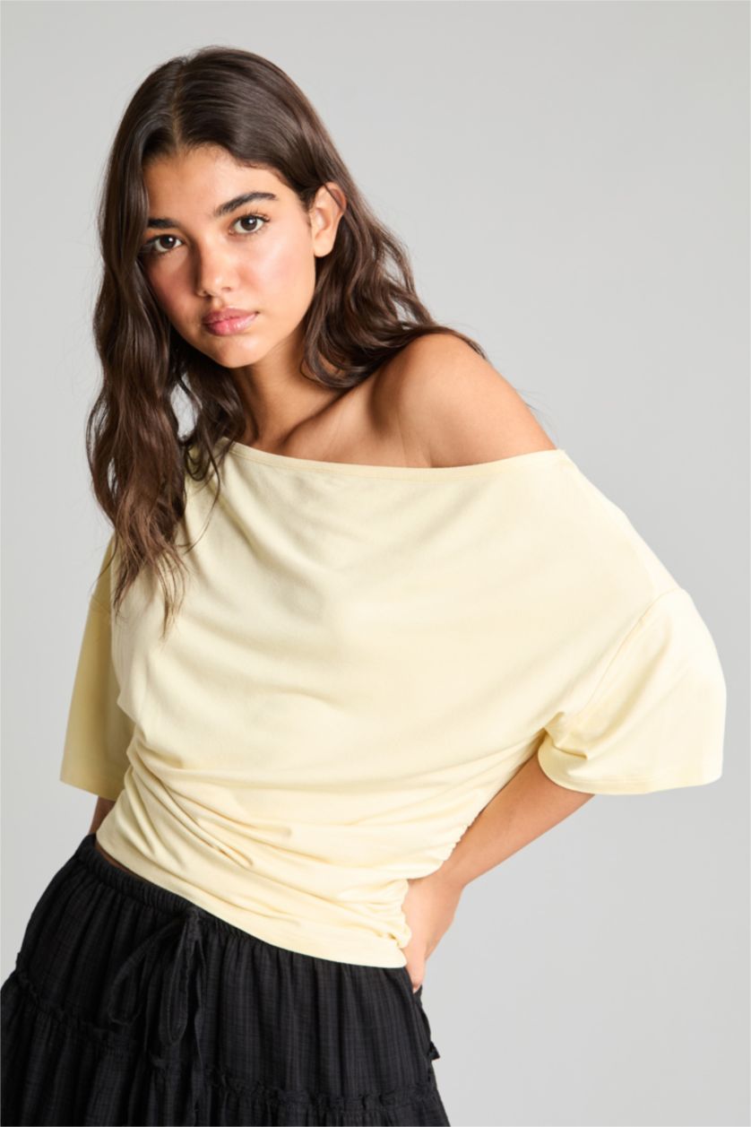 Women Light Yellow Loose Fit Short Sleeve T-Shirt