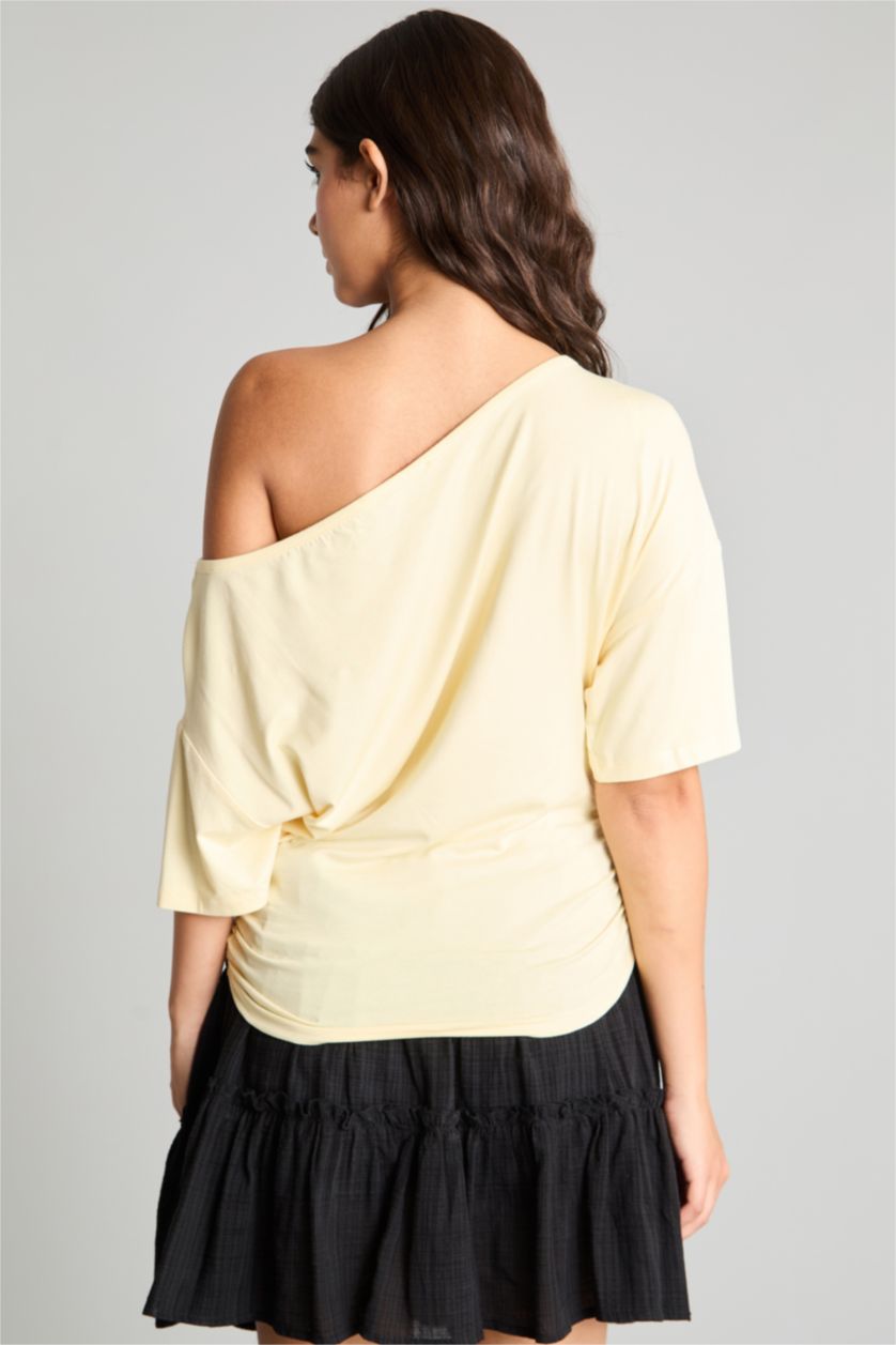 Women Light Yellow Loose Fit Short Sleeve T-Shirt