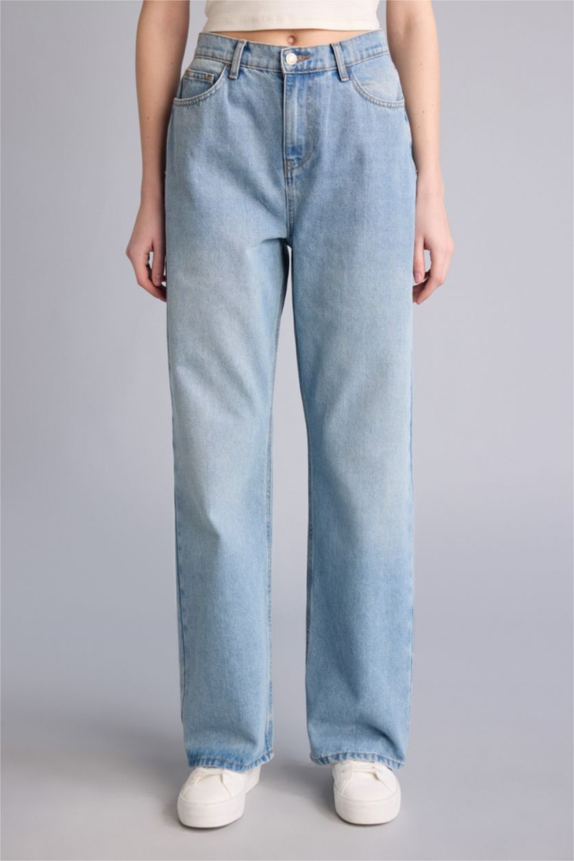 حريمي أزرق فاتح بنطلون جينز وايد ليج برجل واسع