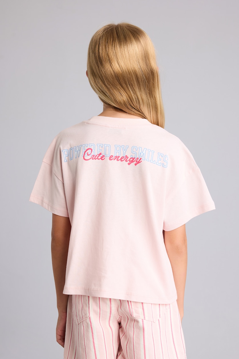 GIRLS & TEENS Light Pink تيشيرت بناتي نص كم بطبعة شعار قصة عادية