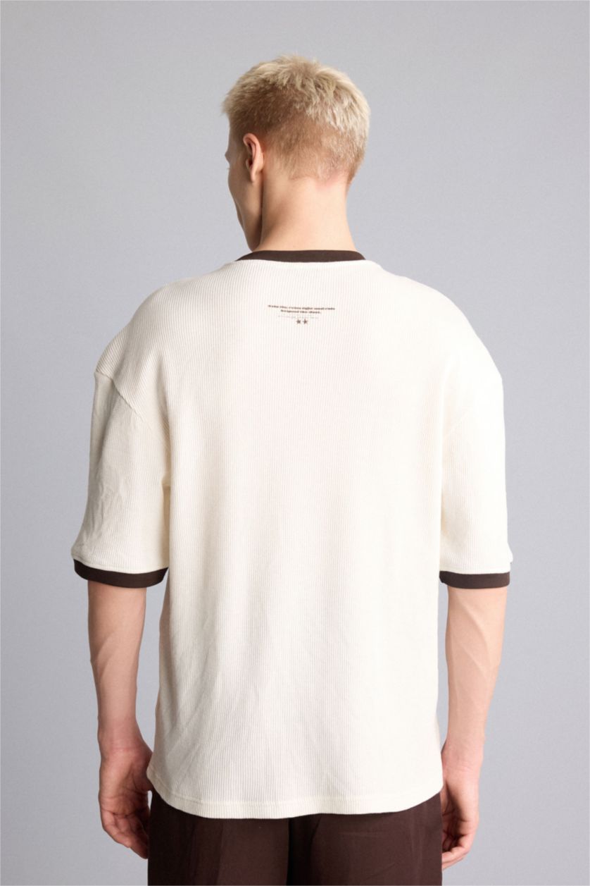 Men Ecru Boxy Fit Short Sleeve T-Shirt