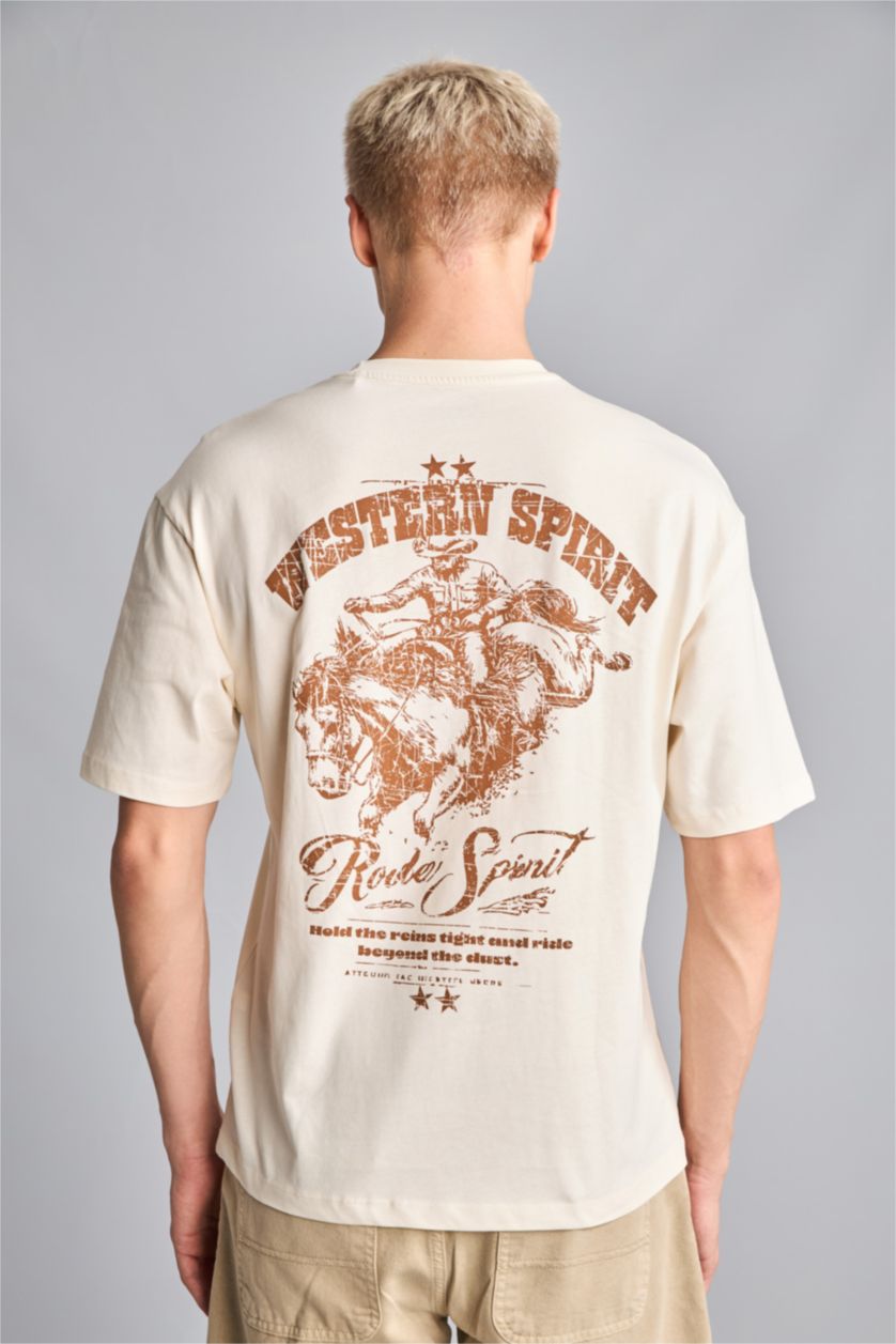 Men Ecru Boxy Fit Short Sleeve T-Shirt