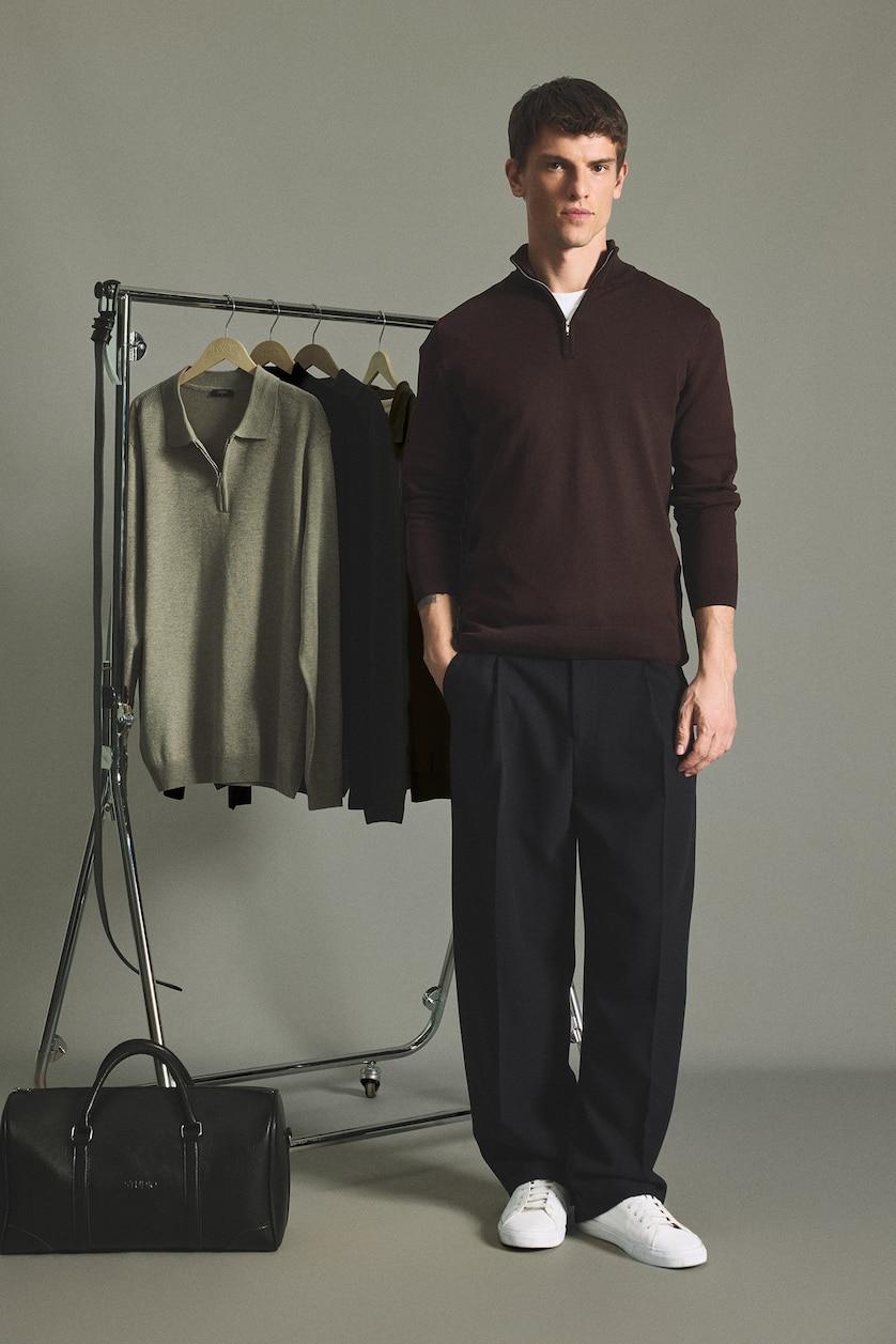 MAN Brown Standard Fit Basic Stand Collar Half-Zip Knit Pullover