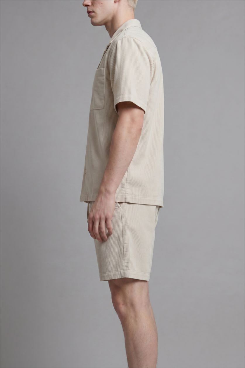MAN Ecru Relax Fit Shorts