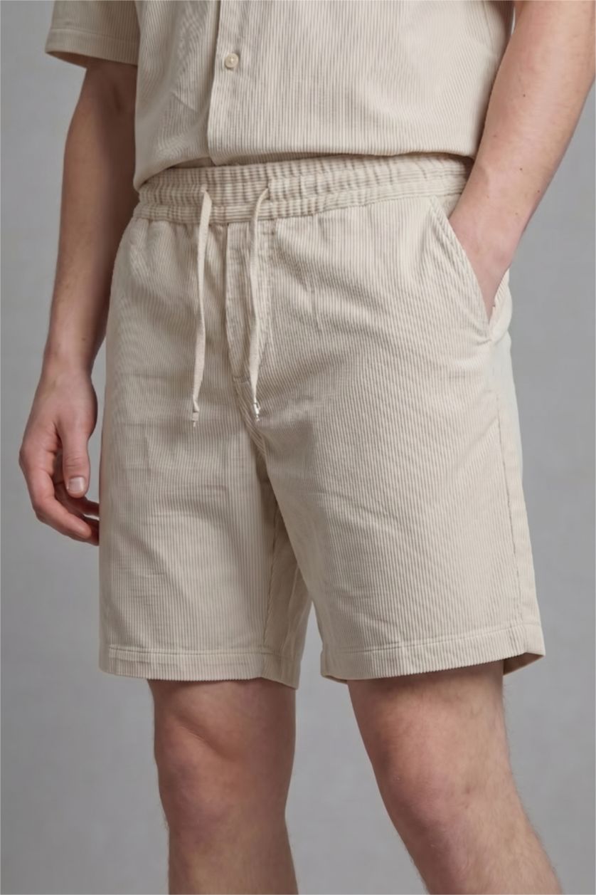 MAN Ecru Relax Fit Shorts