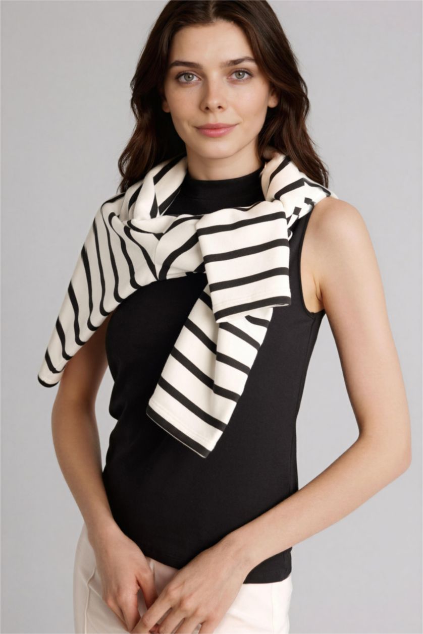 Kadın Siyah Slim Fit Kısa kollu Tunik