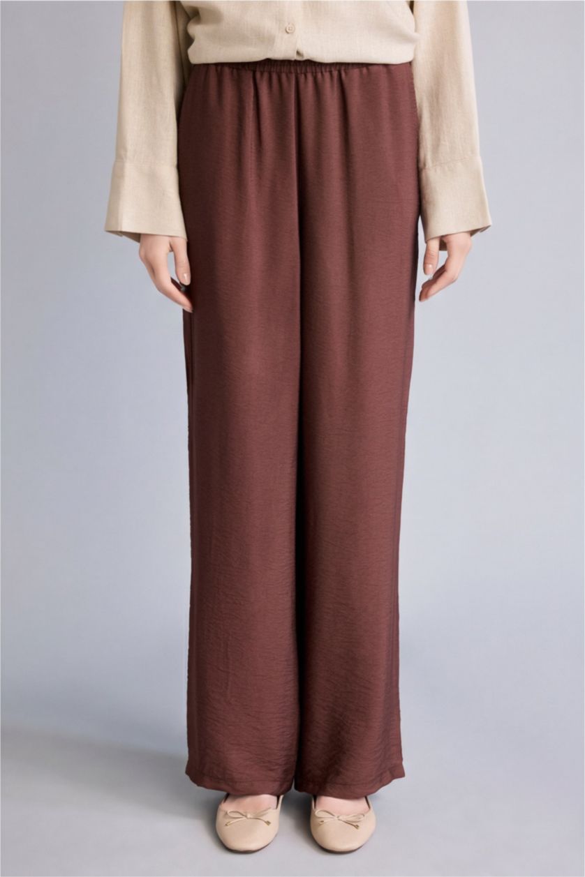 نساء بني Regular Fit Trousers
