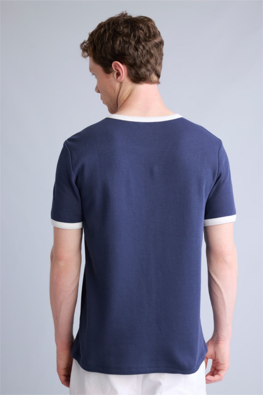 Men NAVY Regular Fit Short Sleeve T-Shirt
