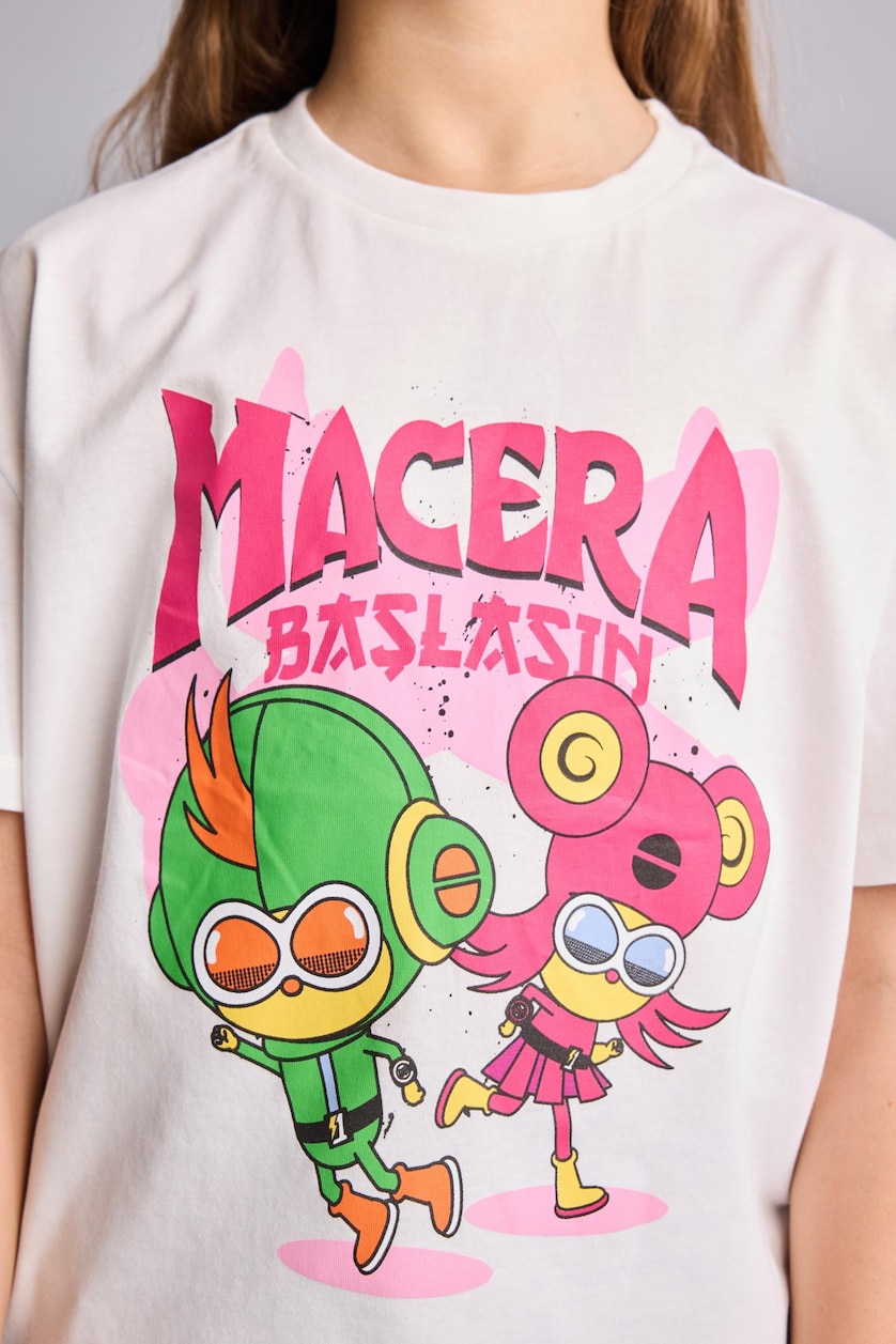 Young Girls - Teen Girls White Oversize Fit Short Sleeve T-Shirt