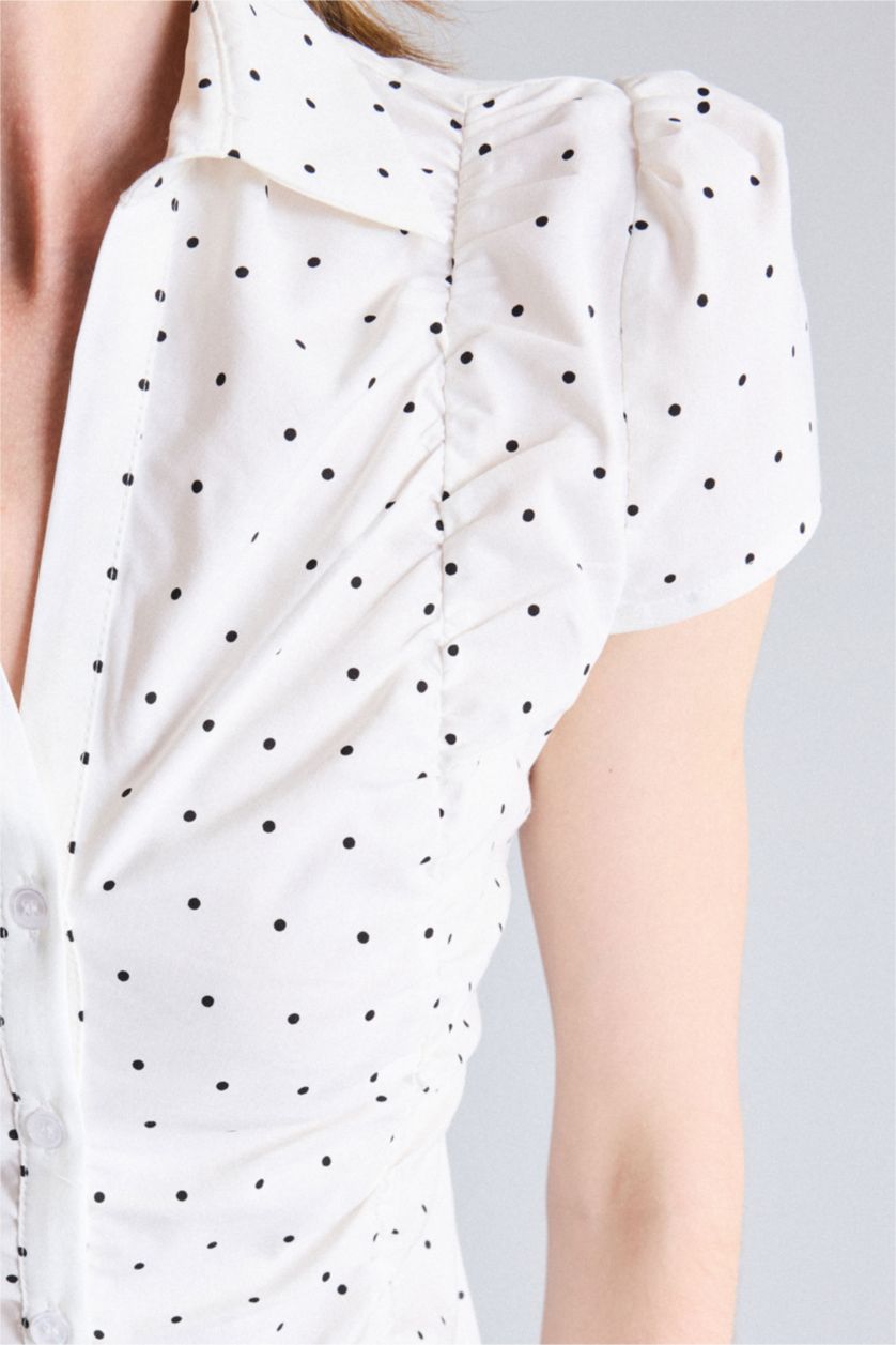 Women White Slim Fit Short Sleeve Shirt