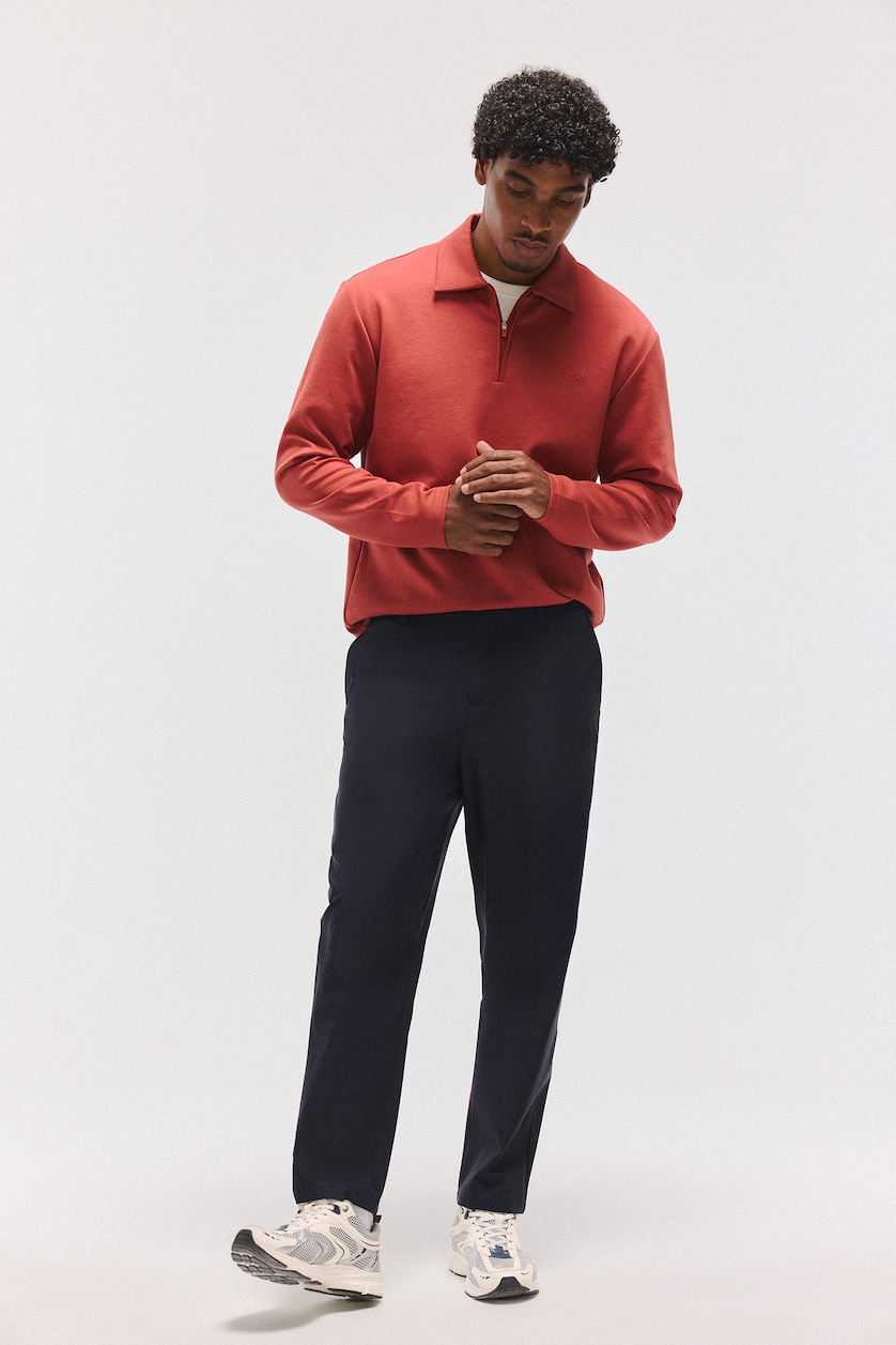 Man NAVY Standard Fit Trousers