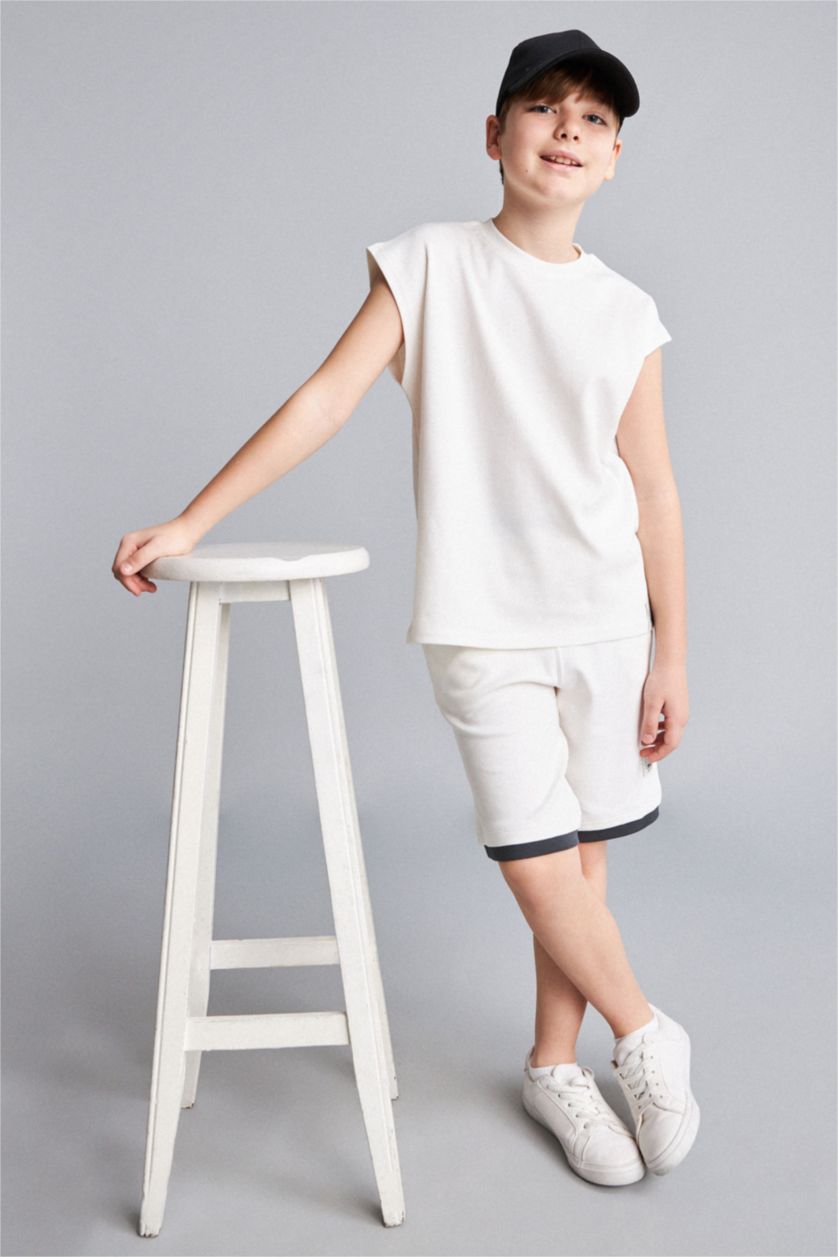 Young Boys - Teen Boys Ecru Oversize Fit Shorts