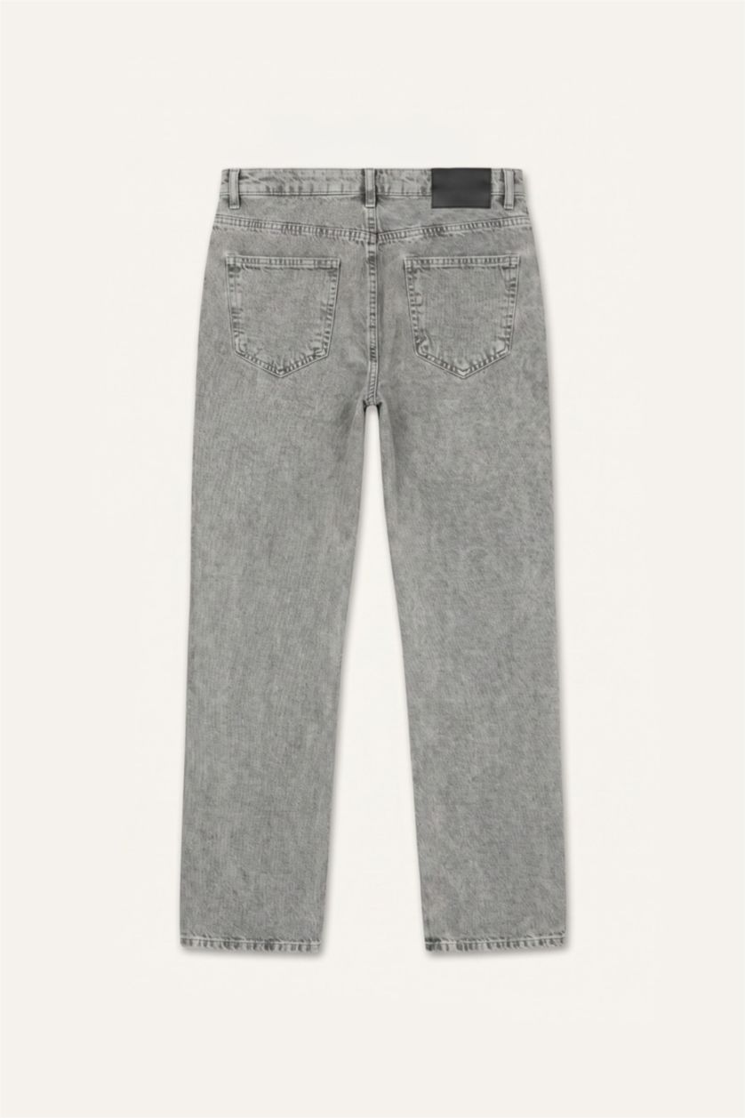 Men Light Grey Straight Fit Jeans