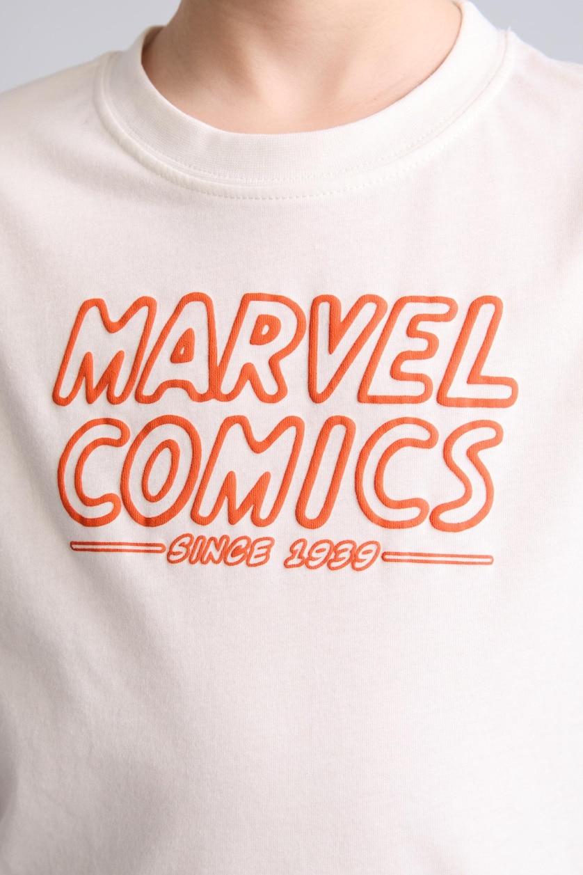 Erkek Çocuk - Genç Erkek Ekru %100 Pamuk Avengers Sırt Baskılı Tişört Erkek Çocuk