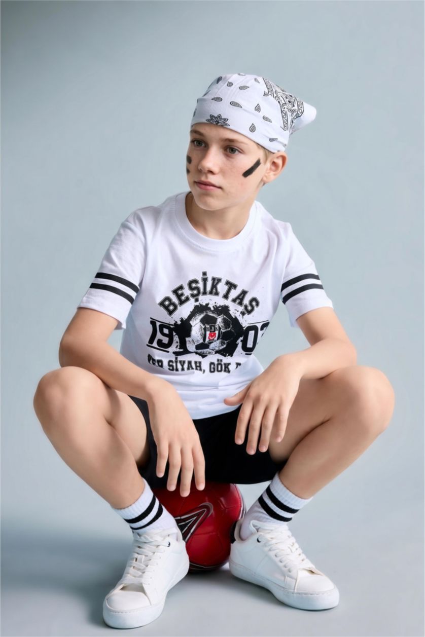 Young Boys - Teen Boys White Boy Regular Fit Short Sleeve T-Shirt