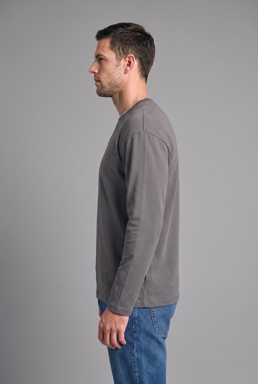 Man Grey Regular Fit Long Sleeve T-Shirt