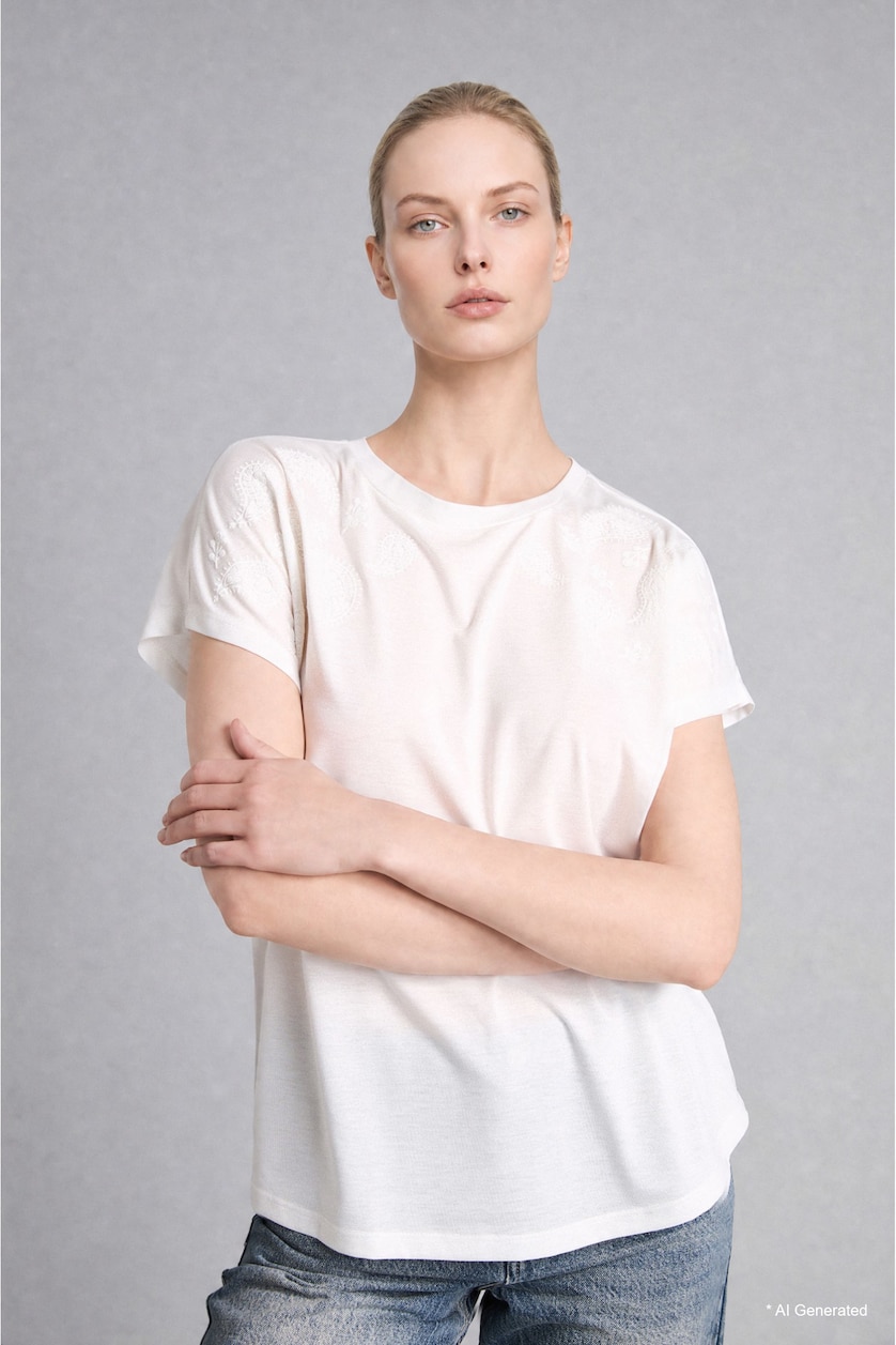 Women Ecru Crew Neck Puff Print Short Sleeve T-Shirt