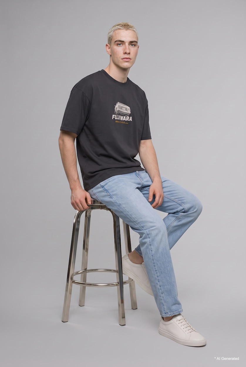 رجال أنثرا Boxy Fit Short Sleeve T-Shirt