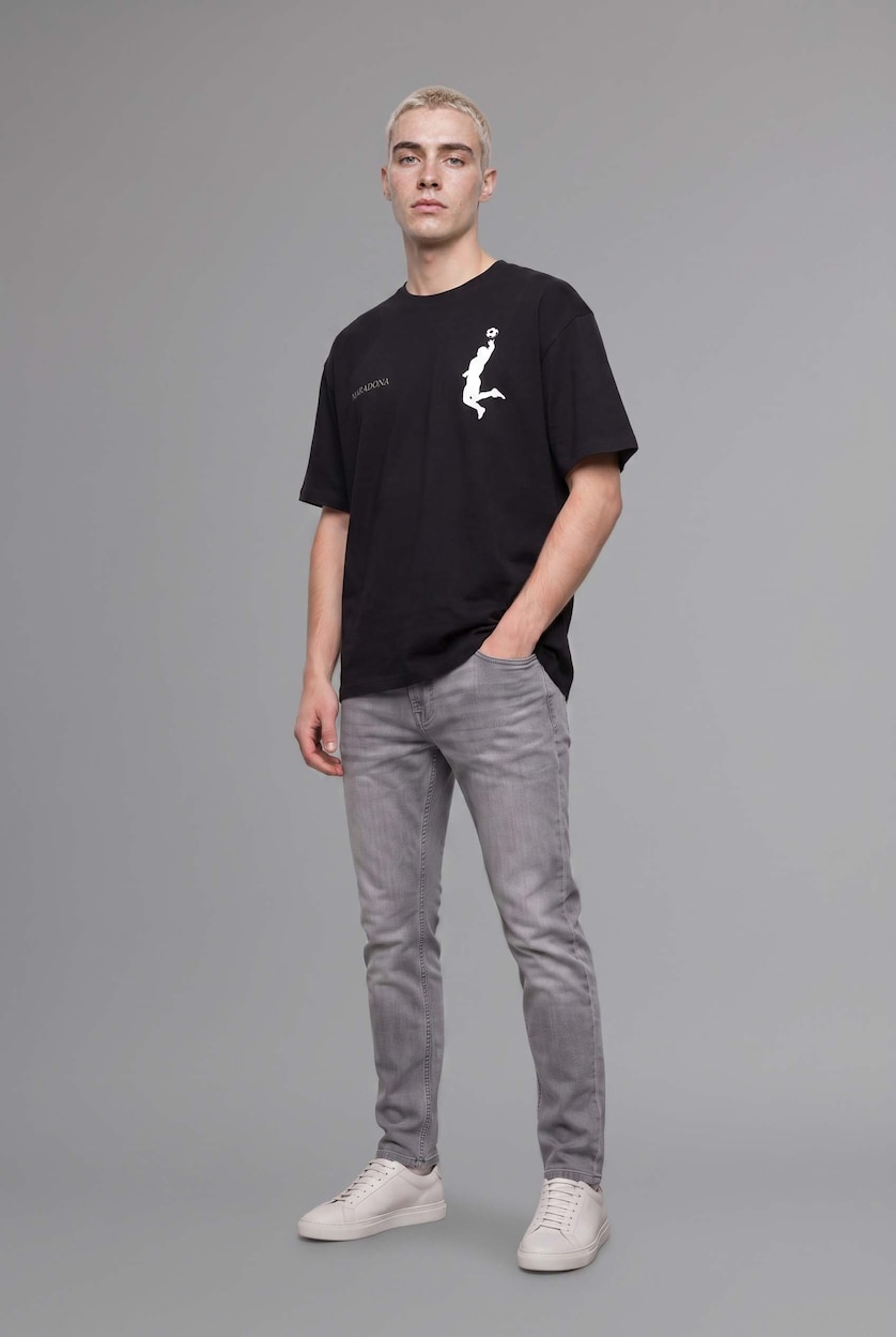 Man Black Boxy Fit Short Sleeve T-Shirt