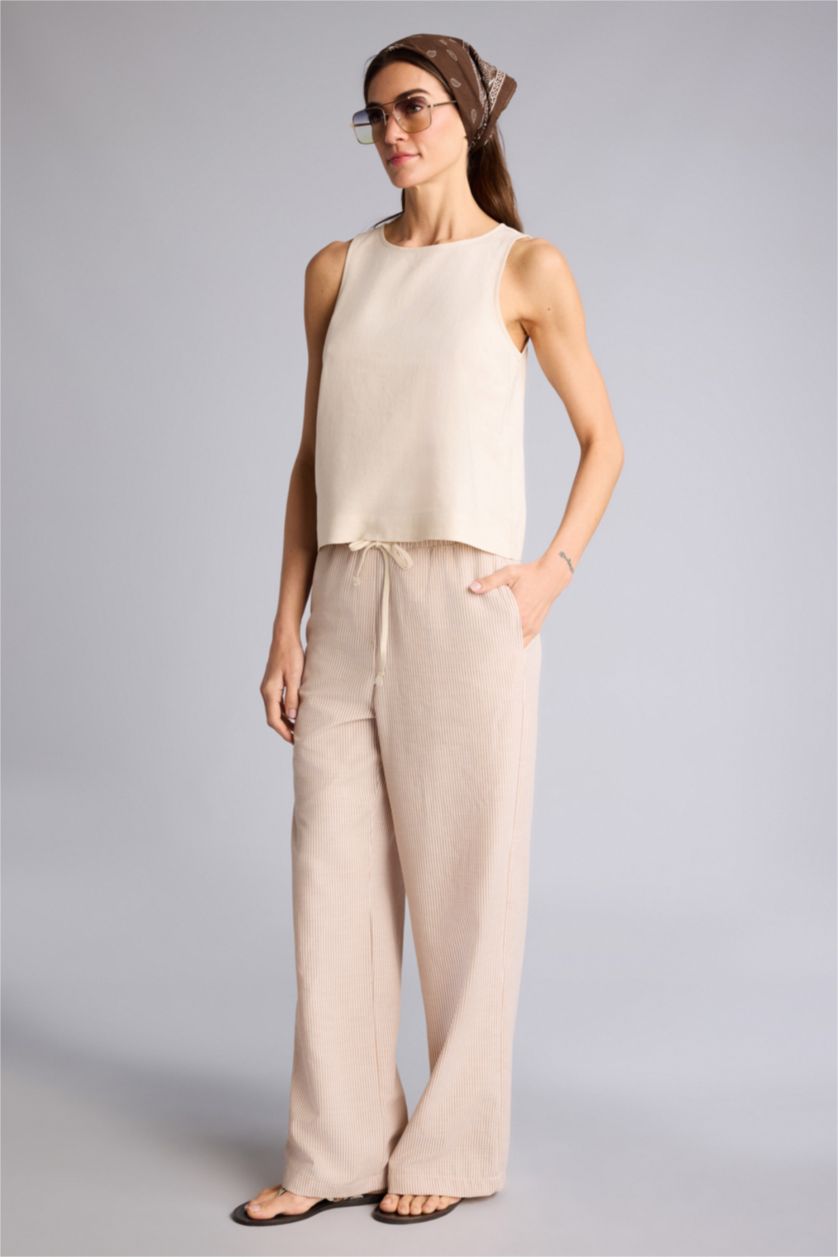 Kadın Açık Bej Regular Fıt Yüksek Bel Geniş Paça Oxford Pantolon