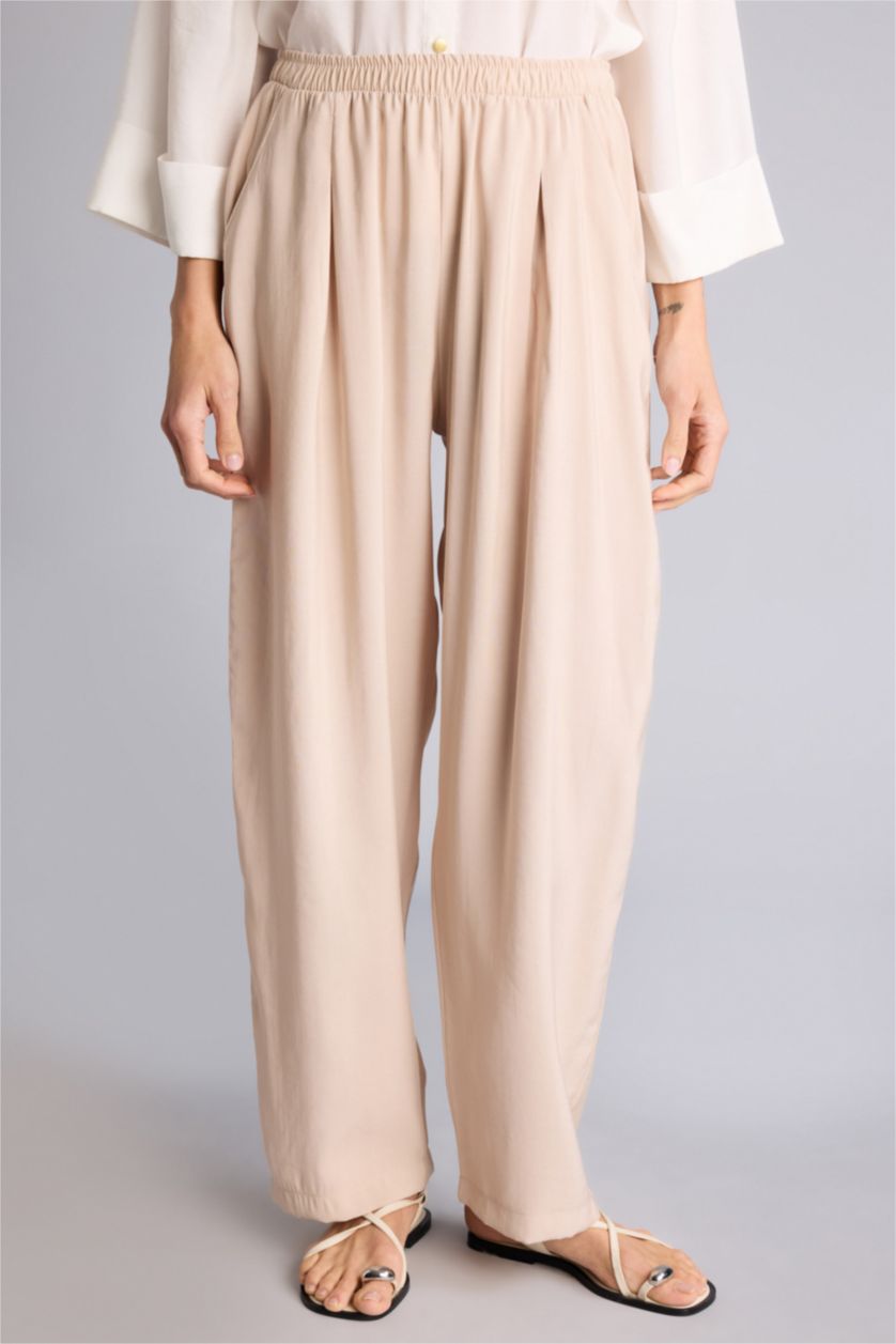 Kadın Açık Bej Regular Fıt Yüksek Bel Düz Paça Keten Görünümlü Pantolon