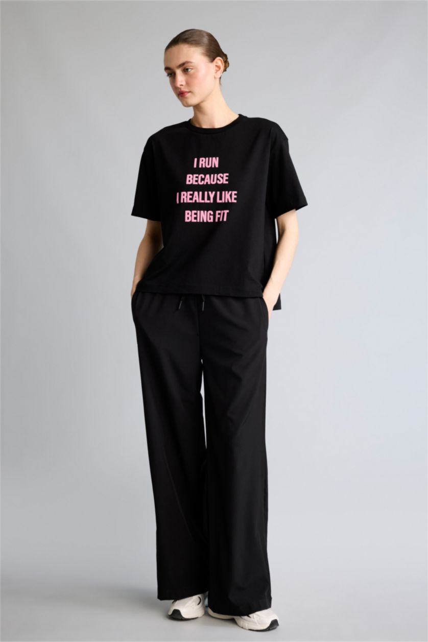 Women Black Comfort Fit Short Sleeve T-Shirt