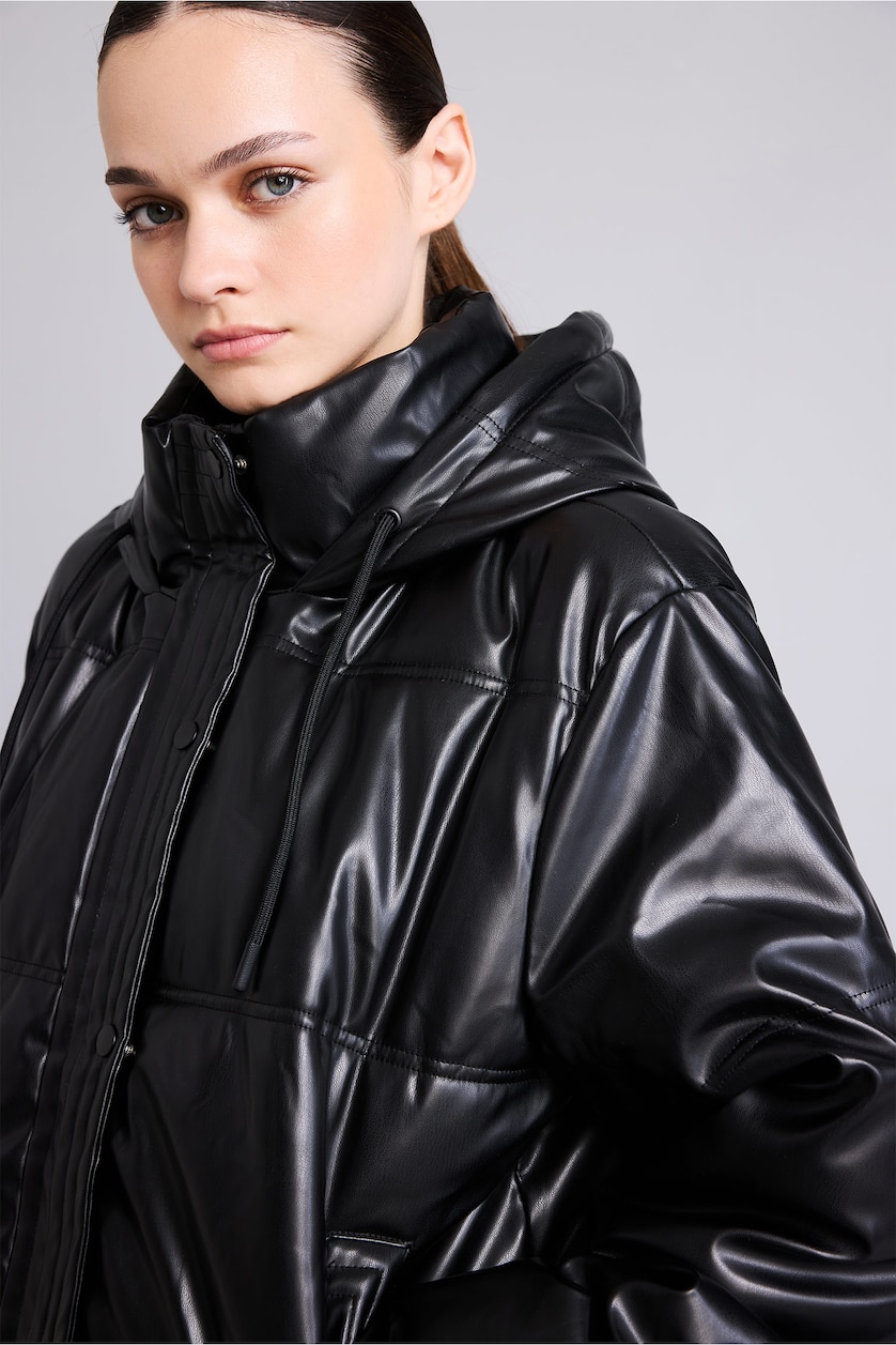 FEMME Noir Veste en similicuir à capuche et poches Coupe régulière