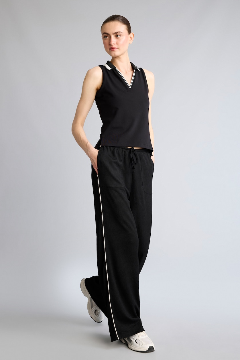 Kadın Siyah Wide Leg Şeritli Krinkıl Pantolon