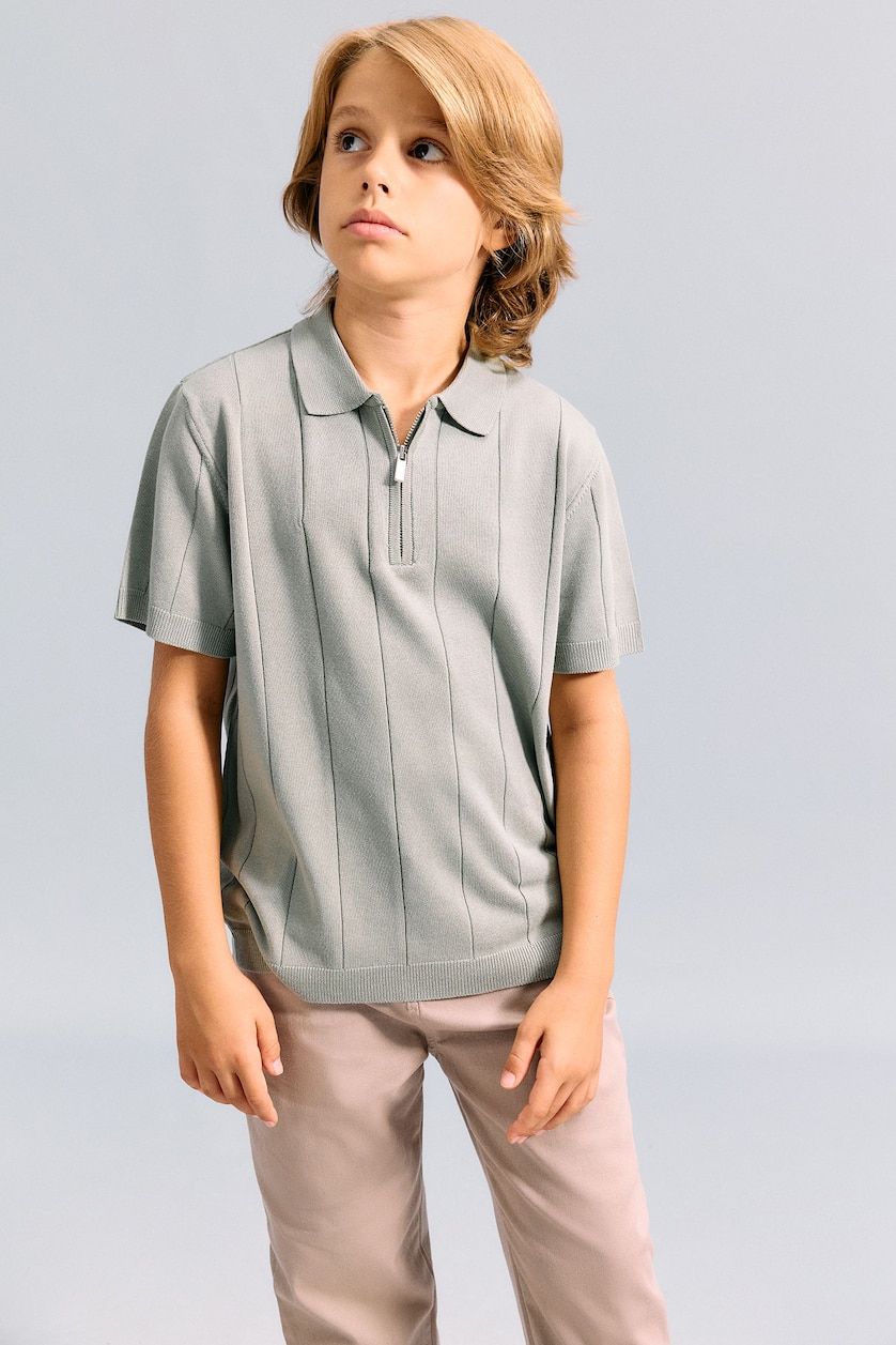 GARÇONS Kaki Clair T-shirt Polo en maille texturée à demi-fermeture zippée et manches courtes pour garçon