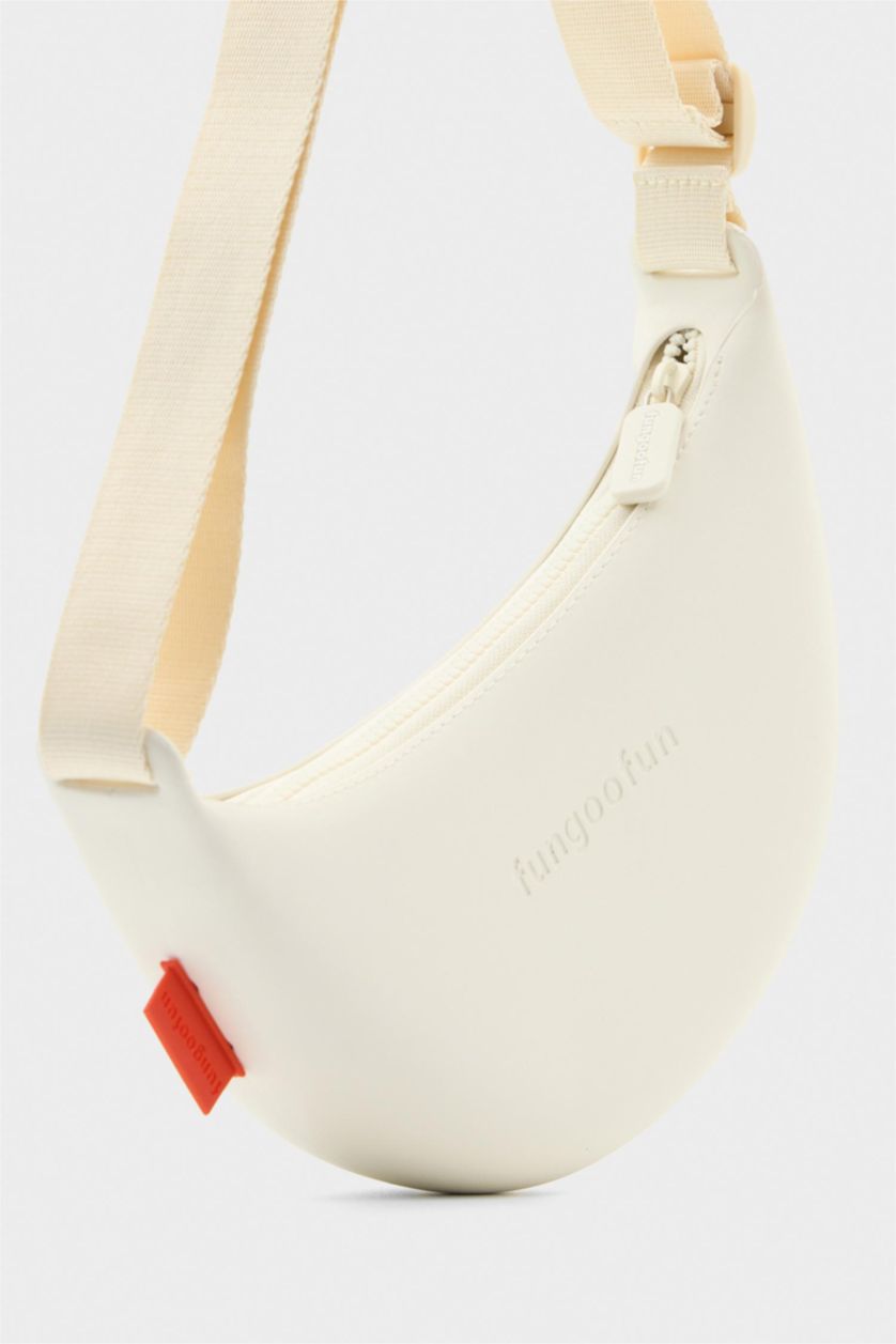 Kadın Beyaz FunGooFun X Defacto Muz Tasarımlı Çapraz Çanta