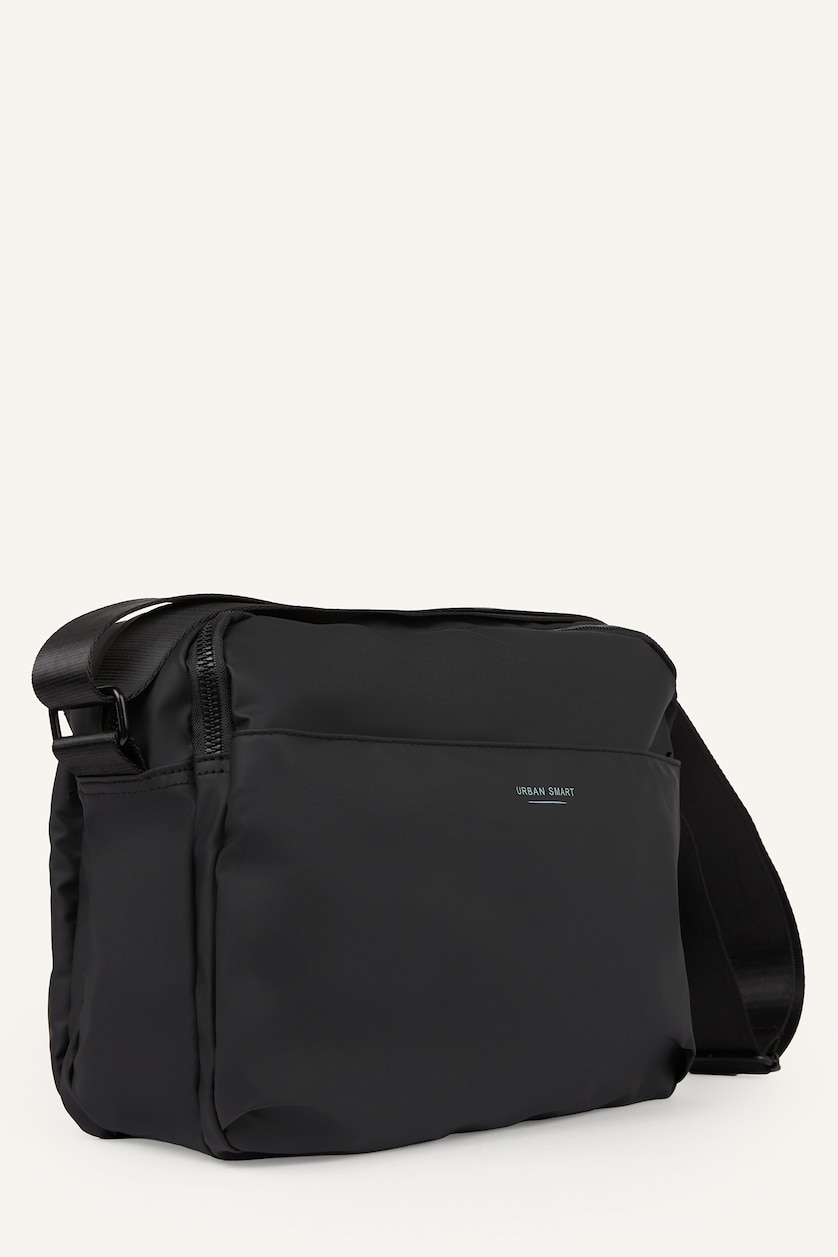 Men Black Faux Leather Sports And Travel Bag