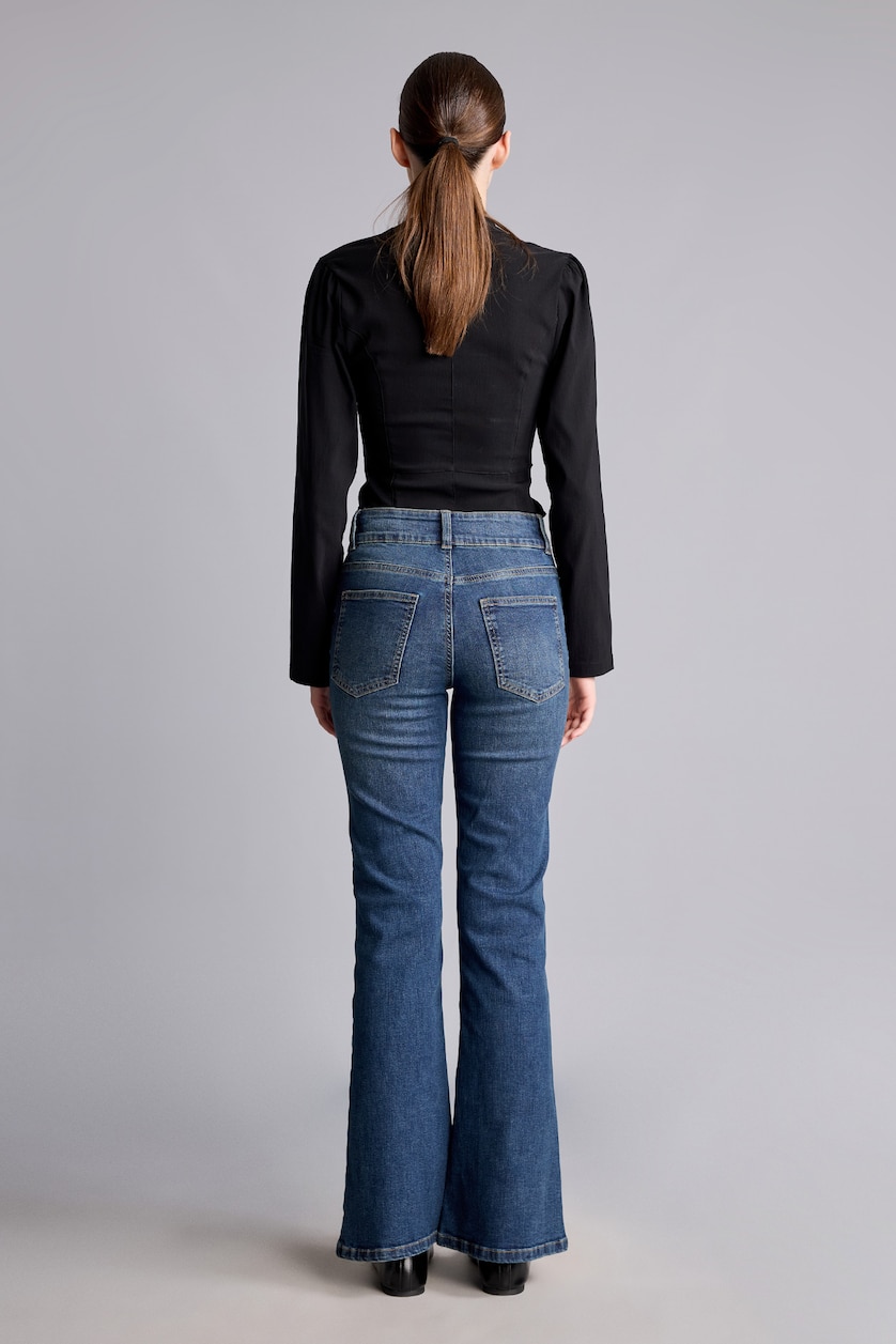 Әйелдерге қою көк Flare Fit клеш джинсы