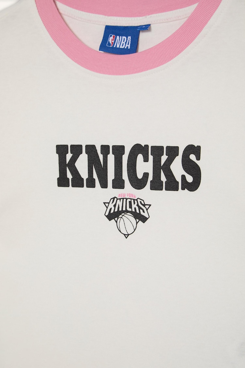 Kadın Ekru NBA Lisanslı Slim Fit Kısa Kollu Ribana Tişört