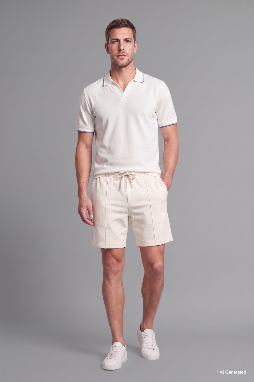 رجال بيج فاتح Regular Fit Regular Hem Shorts