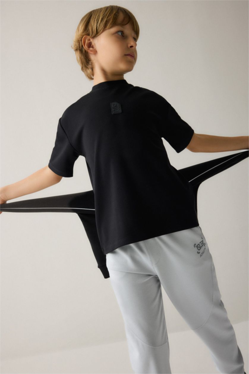 Мальчики и подростки Черный Черная футболка Oversize из модала с круглым вырезом принтом на спине и коротким рукавом для мальчиков