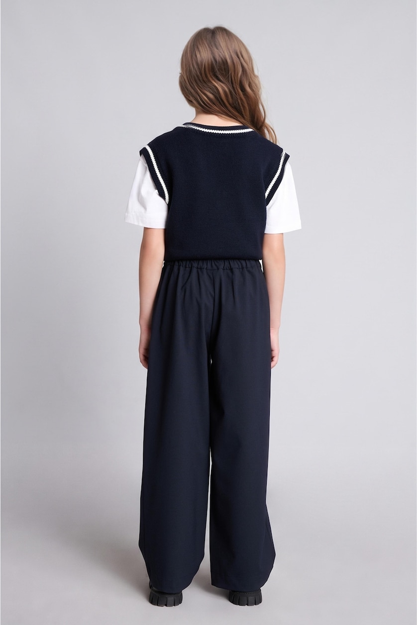 Girls & Teens NAVY بنطرون بناتي قصة عادية برجل عادي بكسرات