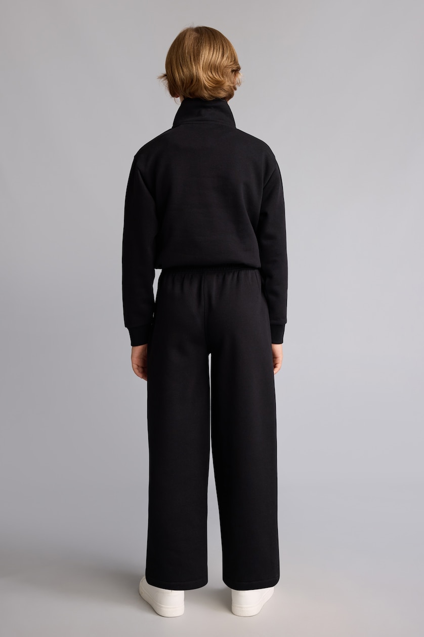 Boys & Teens Black Boy Barrel Fit Thick Fabric Sweatpants