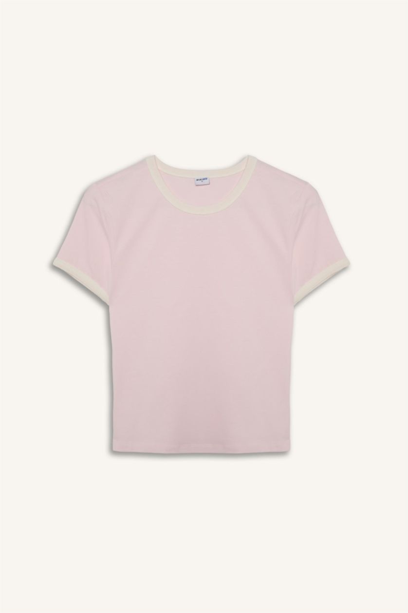 Woman Light Pink Slim Fit Short Sleeve T-Shirt
