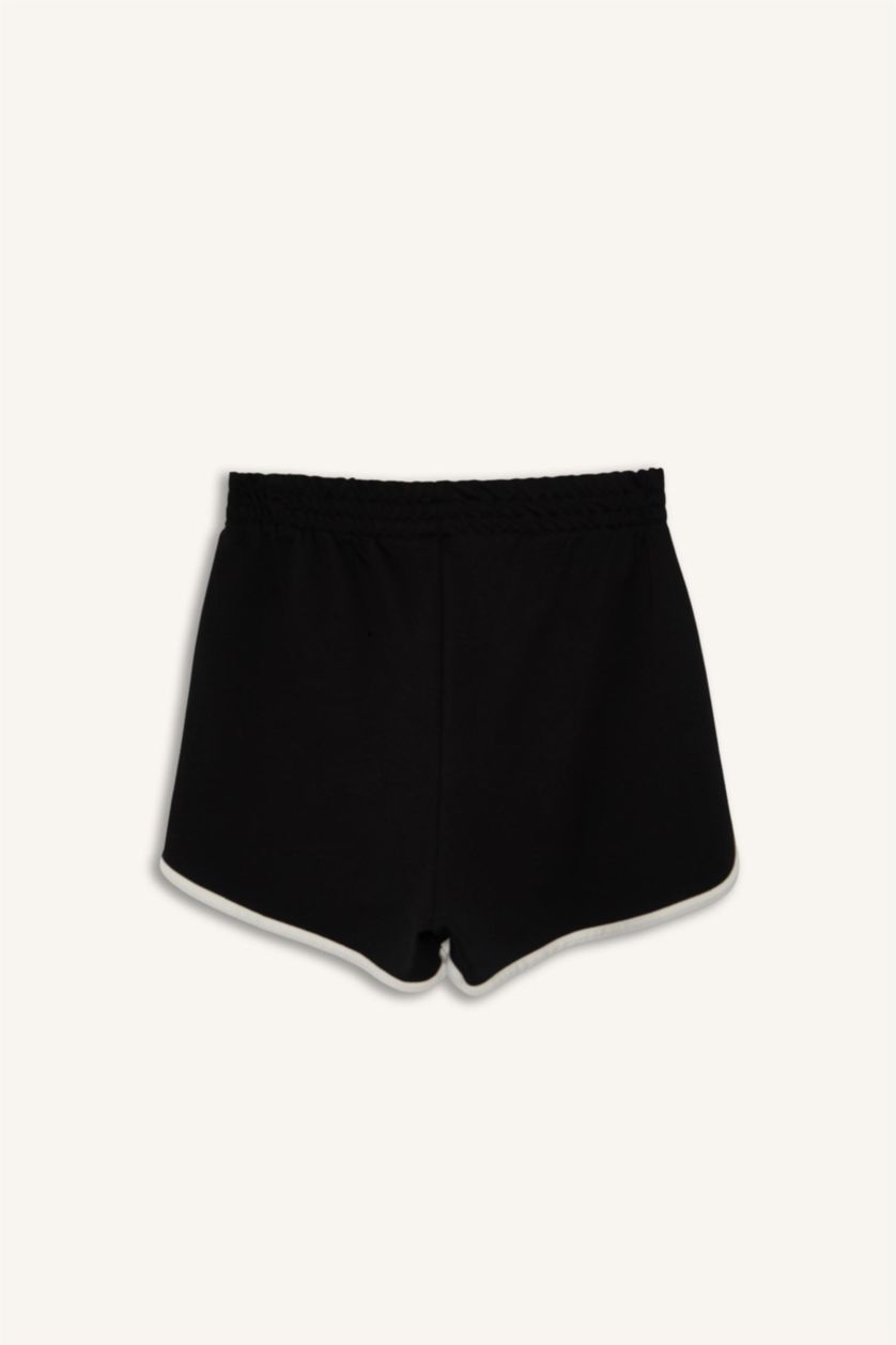 Woman Black Standard Fit Elastic Waist Sports Black Shorts