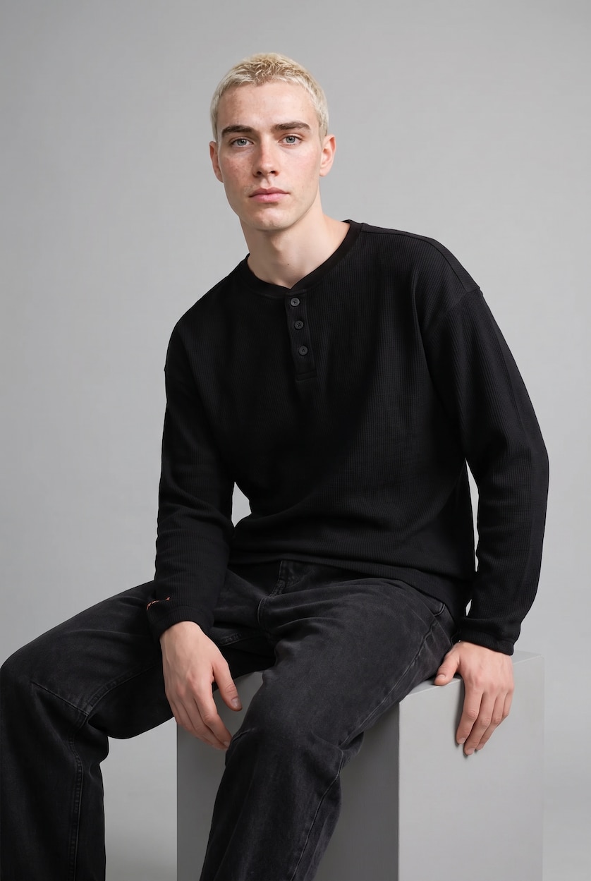 Men Black Boxy Fit Printed Crew Neck Sweatshirt