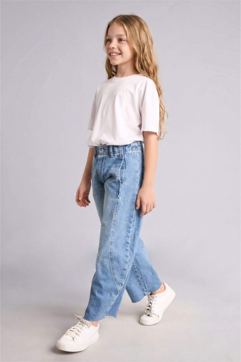 Young Girls - Teen Girls Blue Jeans