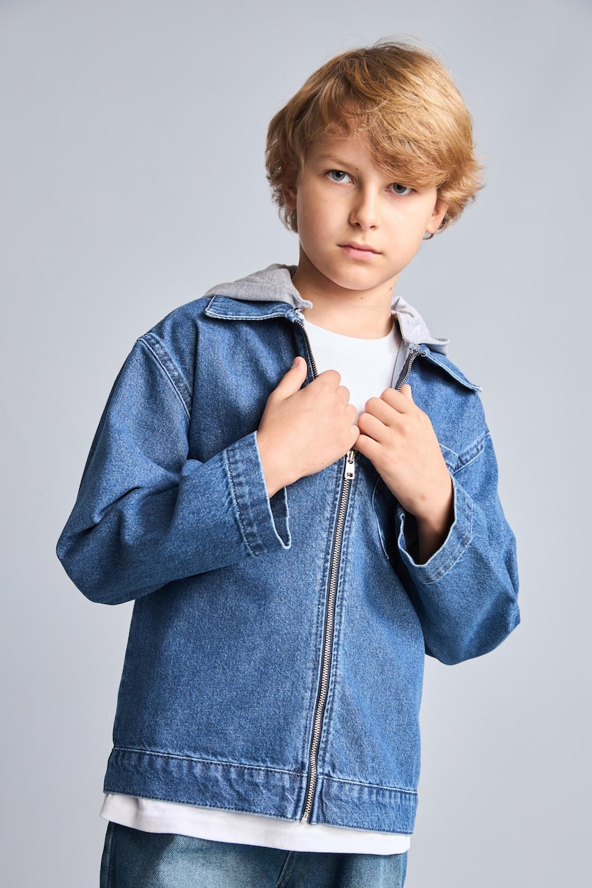 BOYS & TEENS Blue جاكيت جينز اولادي بكابيشون