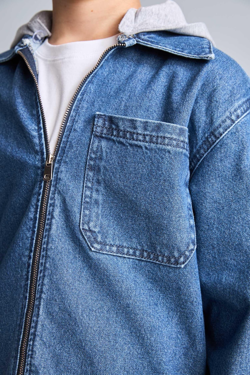 BOYS & TEENS Blue جاكيت جينز اولادي بكابيشون