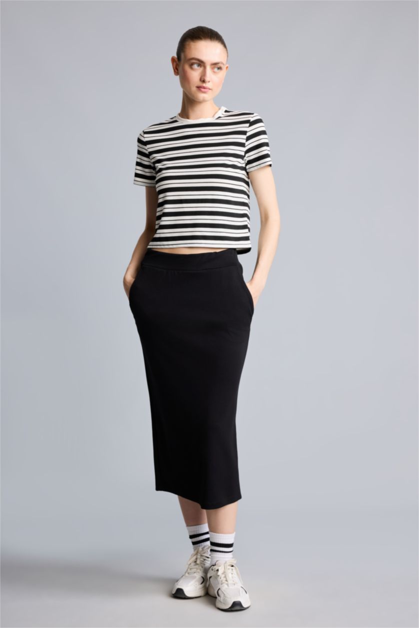Kadın Siyah Slim Fit Çizgili Tişört